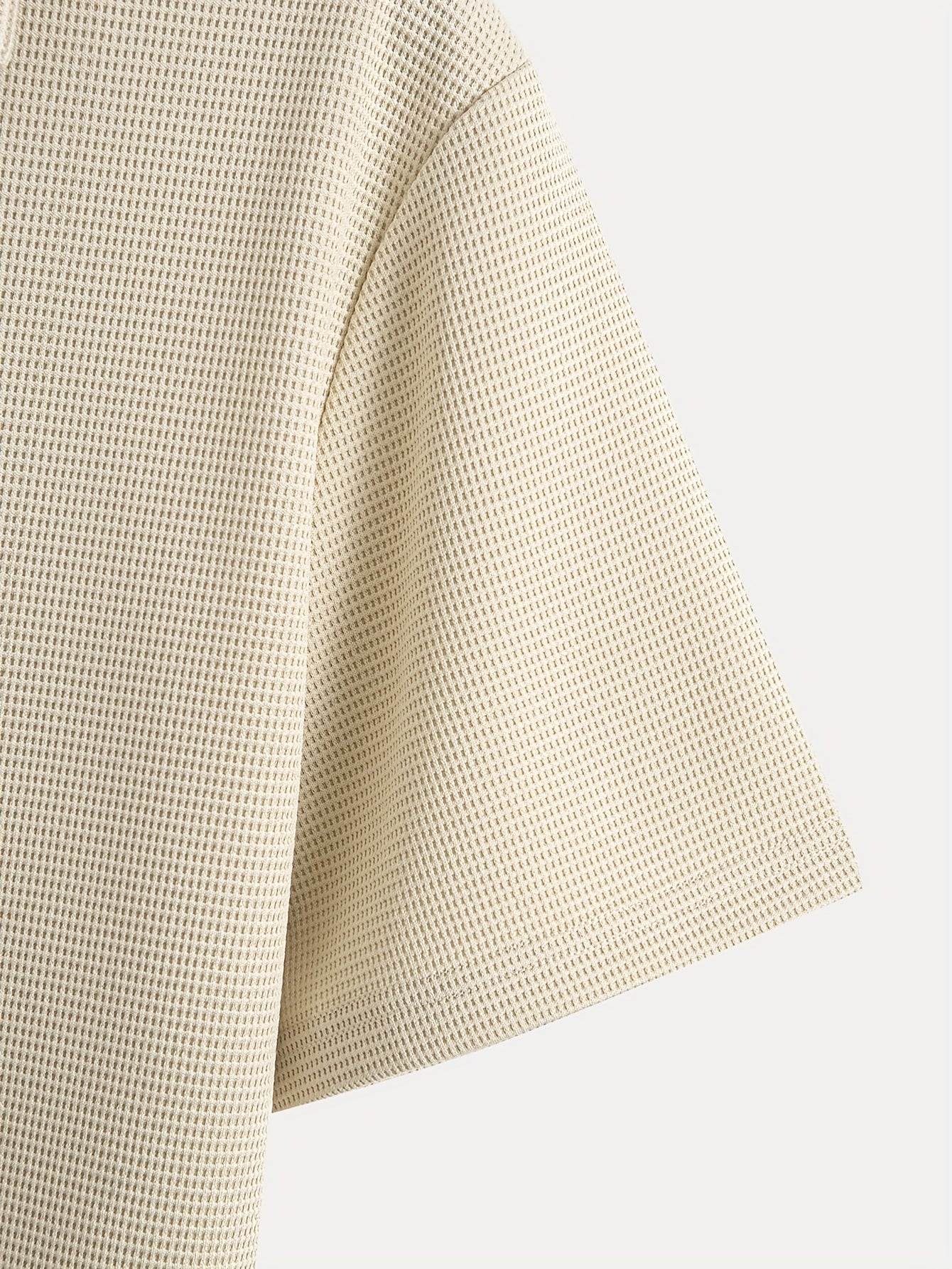 Textured Polo in Nevoa