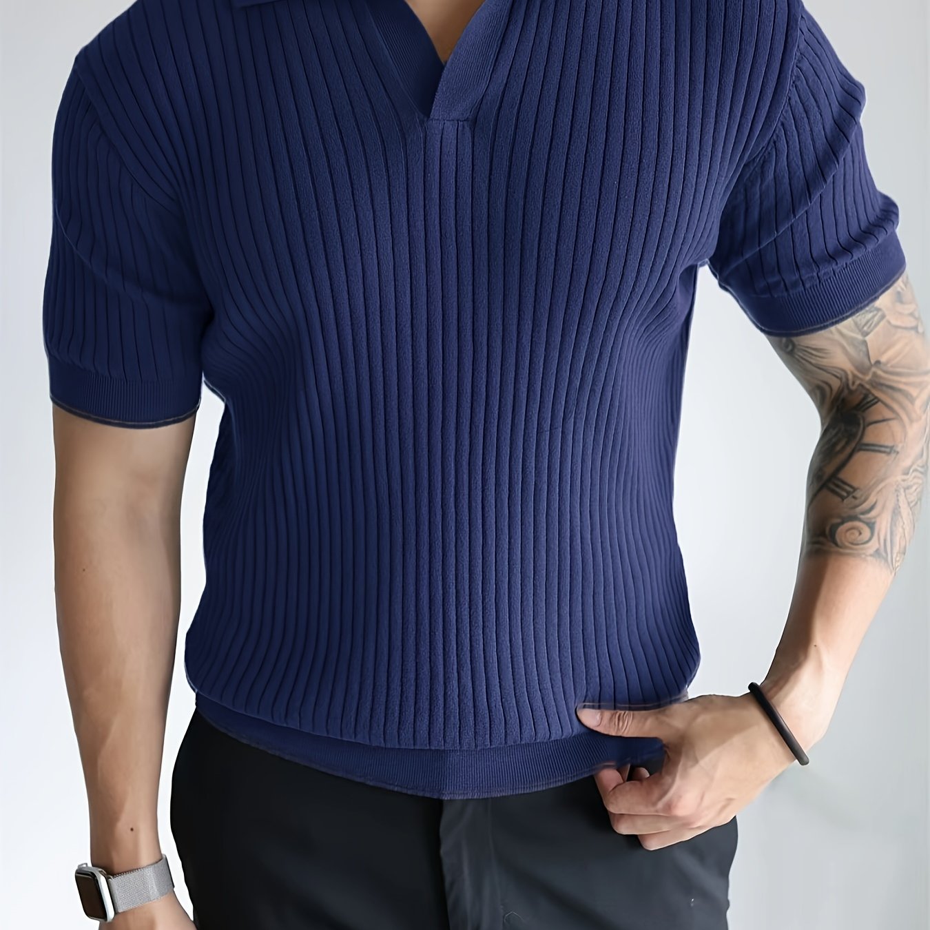 V-shaped Polo Shirt – Ocean Blue Model
