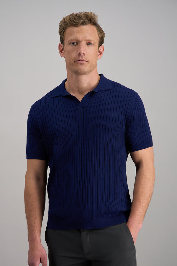 V-shaped Polo Shirt – Ocean Blue Model