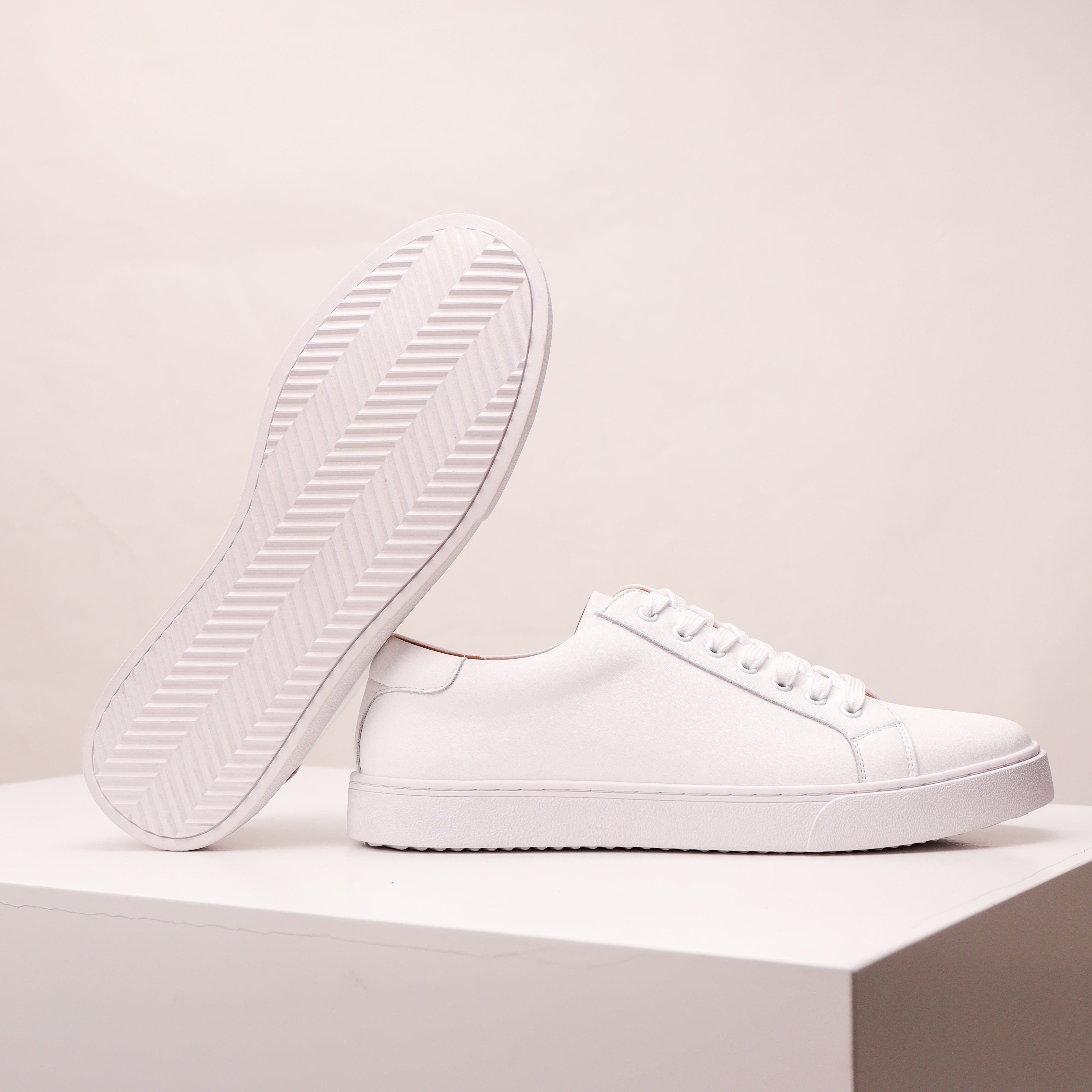 Men's Roma leather sneakers