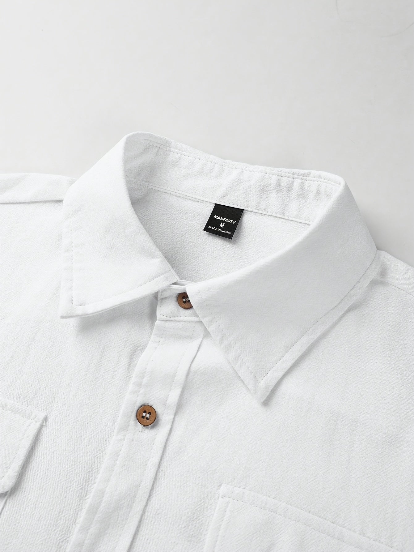 Men's white long-sleeved shirt in snow Texture