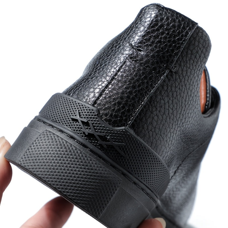 Carbon Leather Casual Sneakers