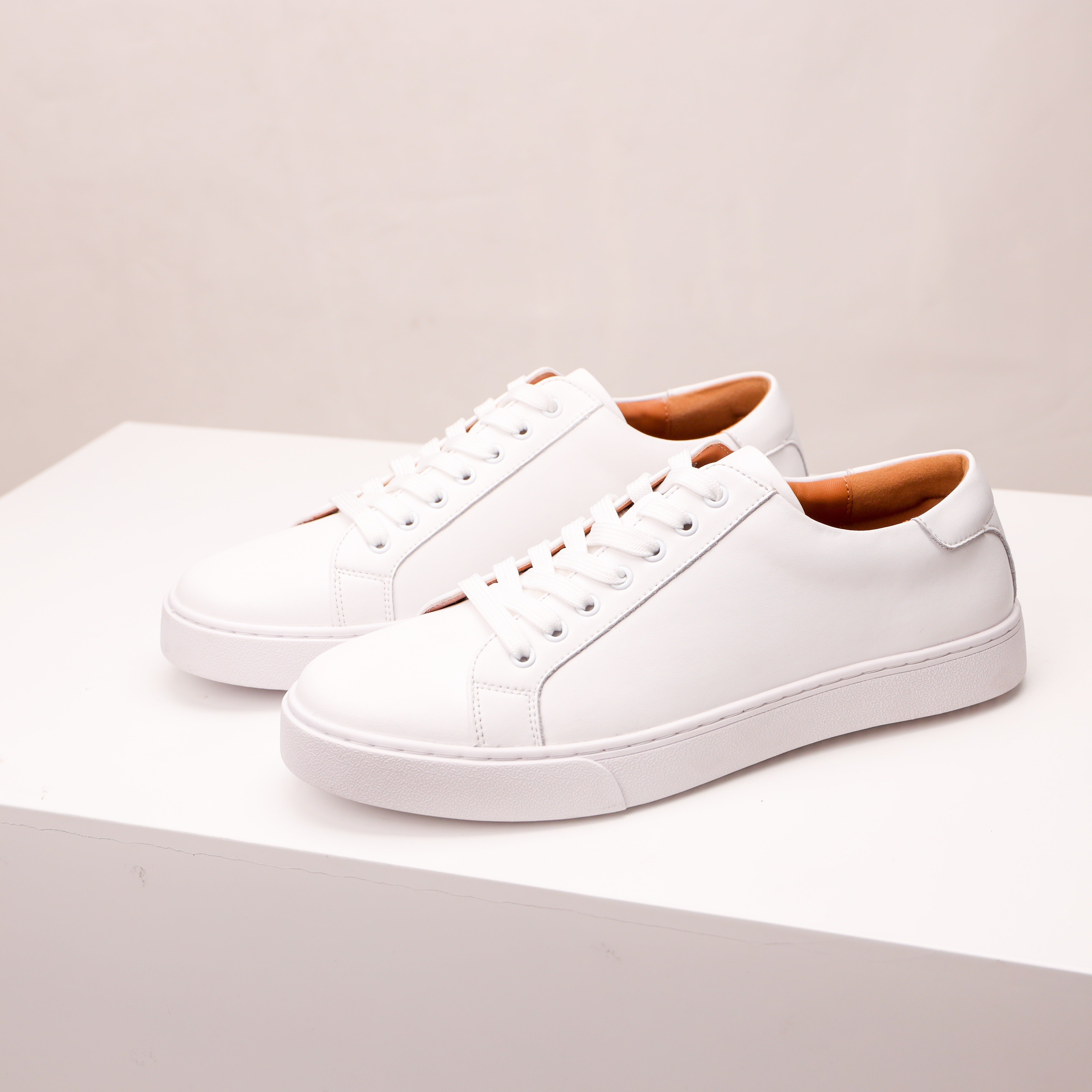 Men's Roma leather sneakers